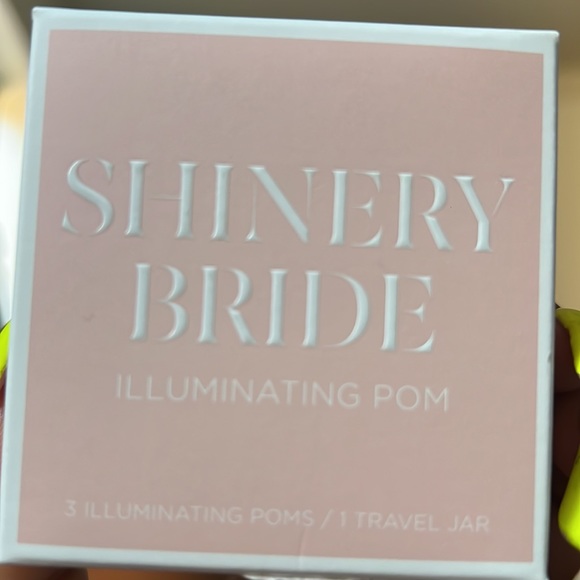 Gold silver diamond cleanser! All jewelry wipes, poms and soaps - Picture 4 of 4